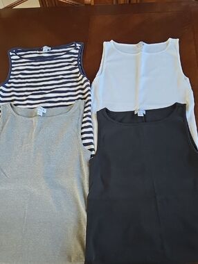 J.CREW bundle of 4 tank tops. Grey,White,Black and Navy stripe size S.